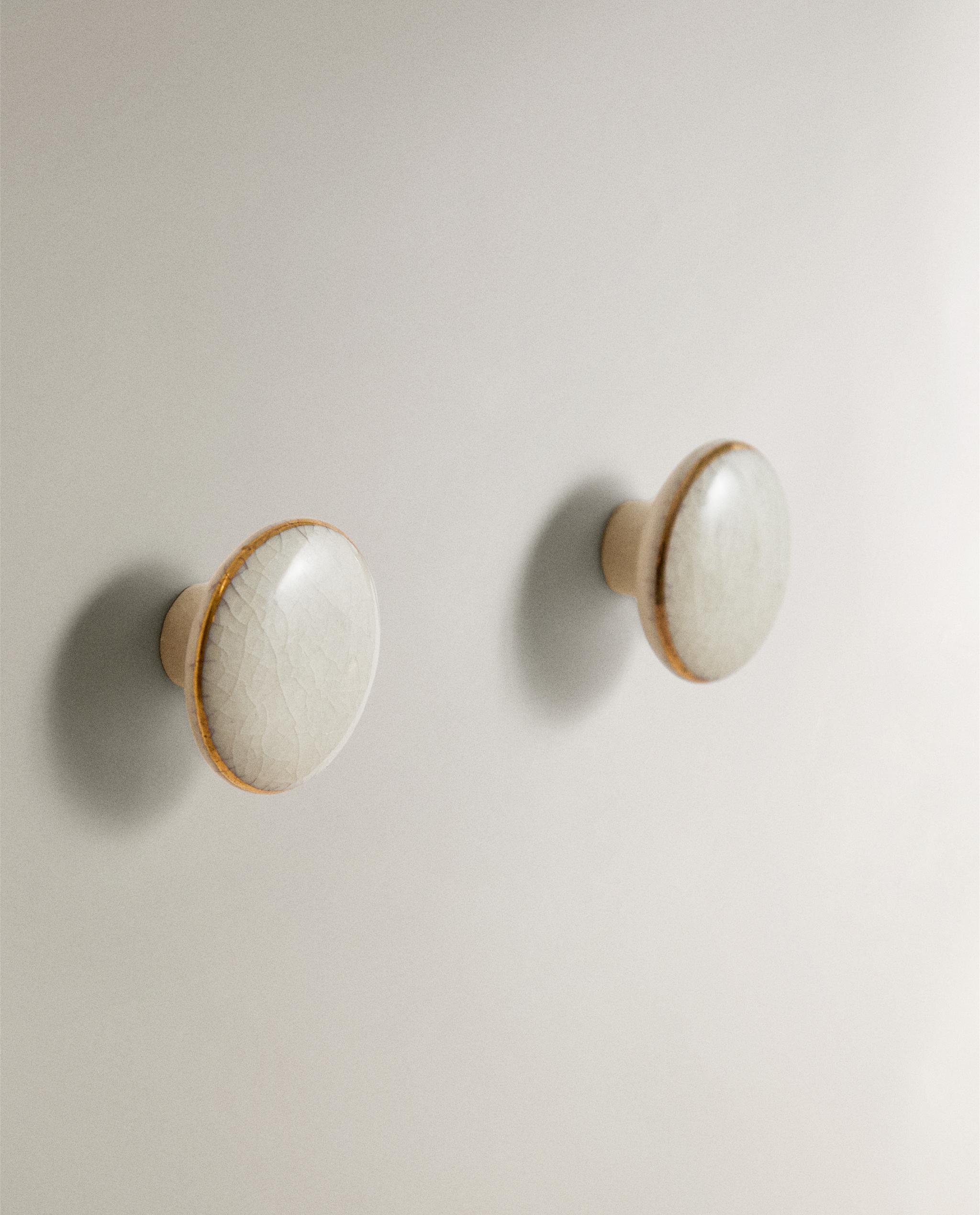 PACK OF ROUND CERAMIC DOOR KNOBS (PACK OF 2) product thumbnail 4