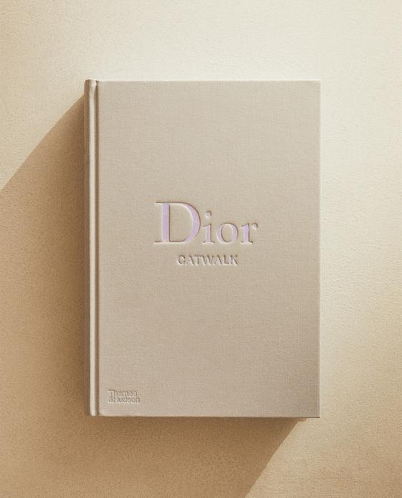 LIBRO CATWALK DIOR