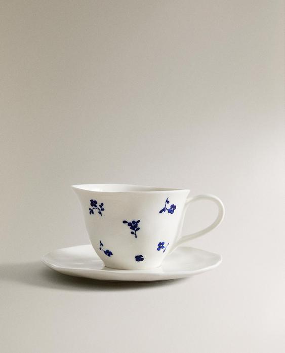 TASSE FLORALE AVEC SOUCOUPE EN PORCELAINE