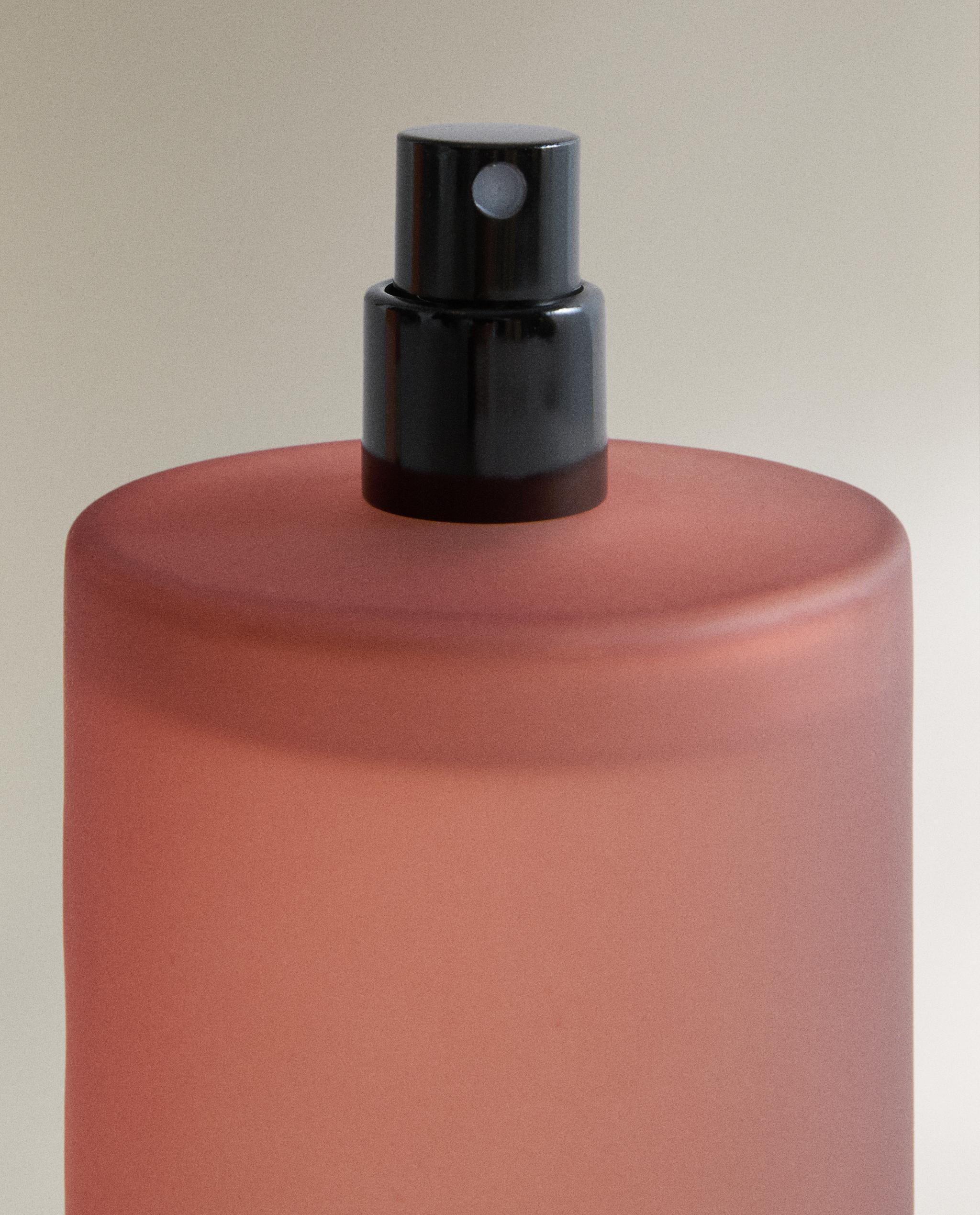 (100 ML) POPPY FIELDS FABRIC FRESHENER SPRAY product thumbnail 3