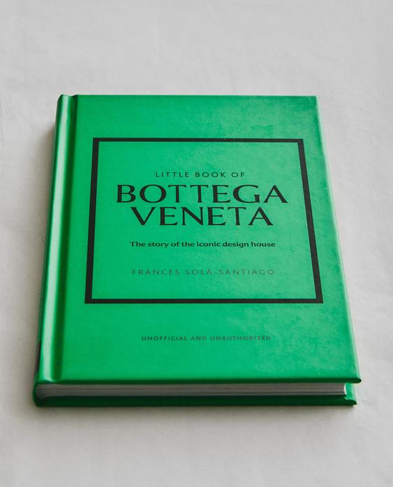 LIBRO THE LITTLE BOOK OF BOTTEGA VENETA (INGLÉS)