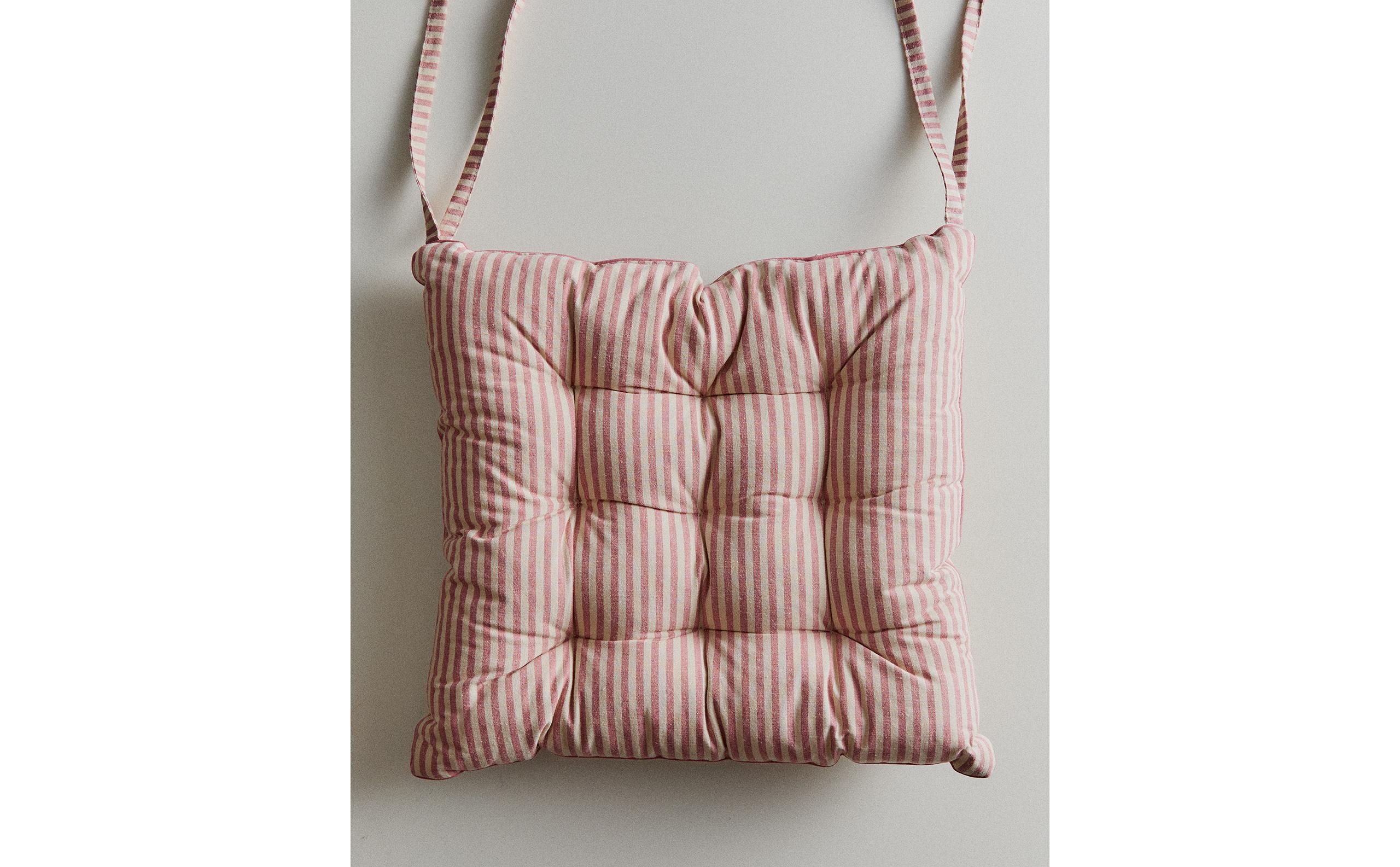 STRIPED SEAT CUSHION product thumbnail 2