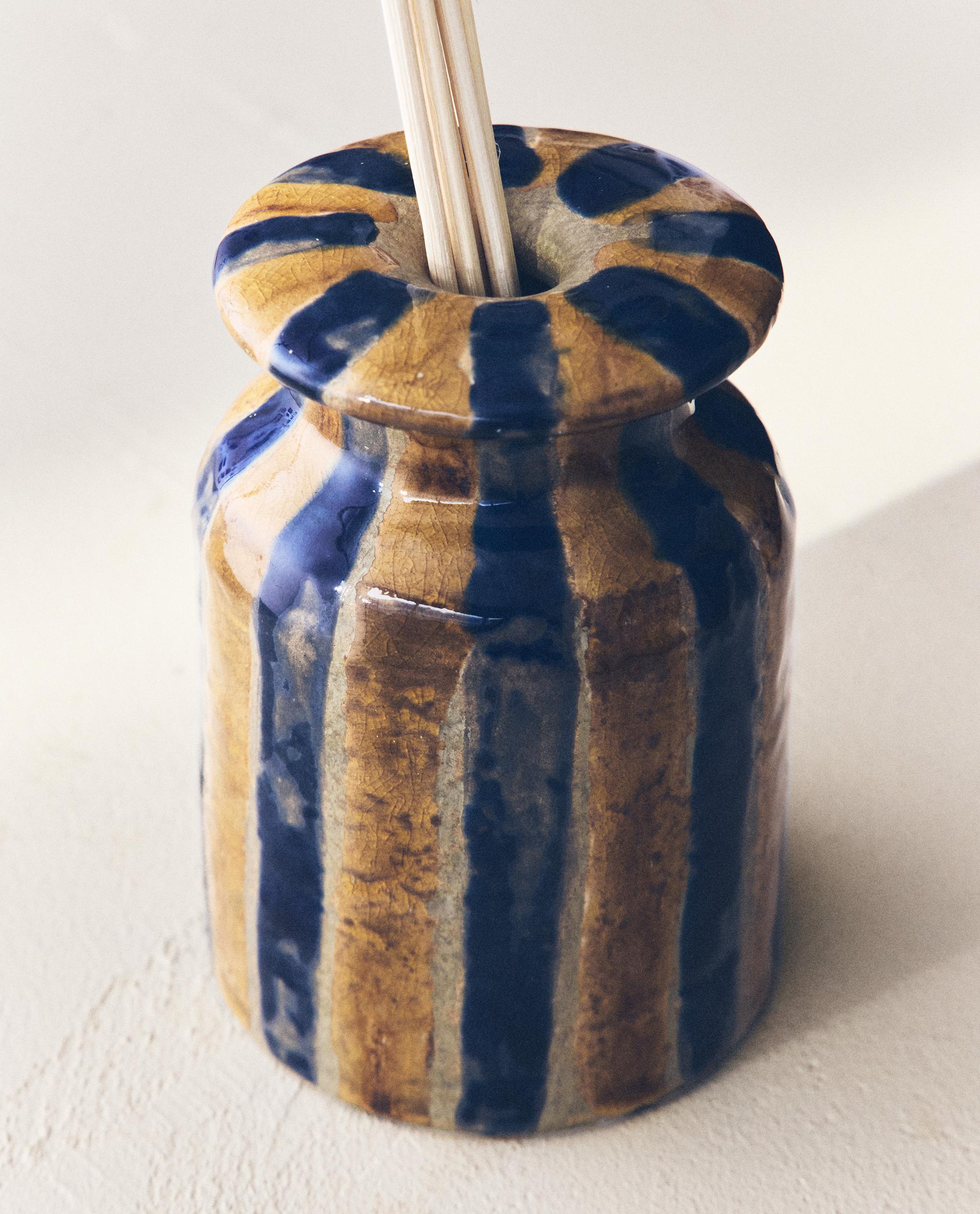 STRIPED CERAMIC REED DIFFUSERS DECORATIVE TRIM product thumbnail 7