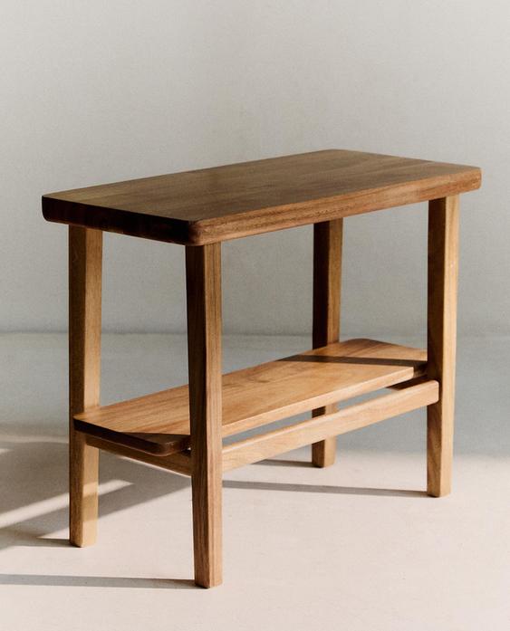 SITZBANK AUS AKAZIENHOLZ SITZBANK AUS AKAZIENHOLZ