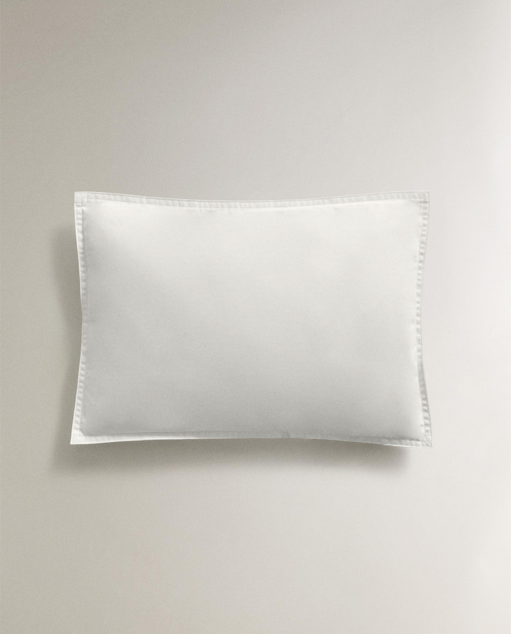 クッションフィリング - ベッドルーム - フィラーとピロー | Zara Home