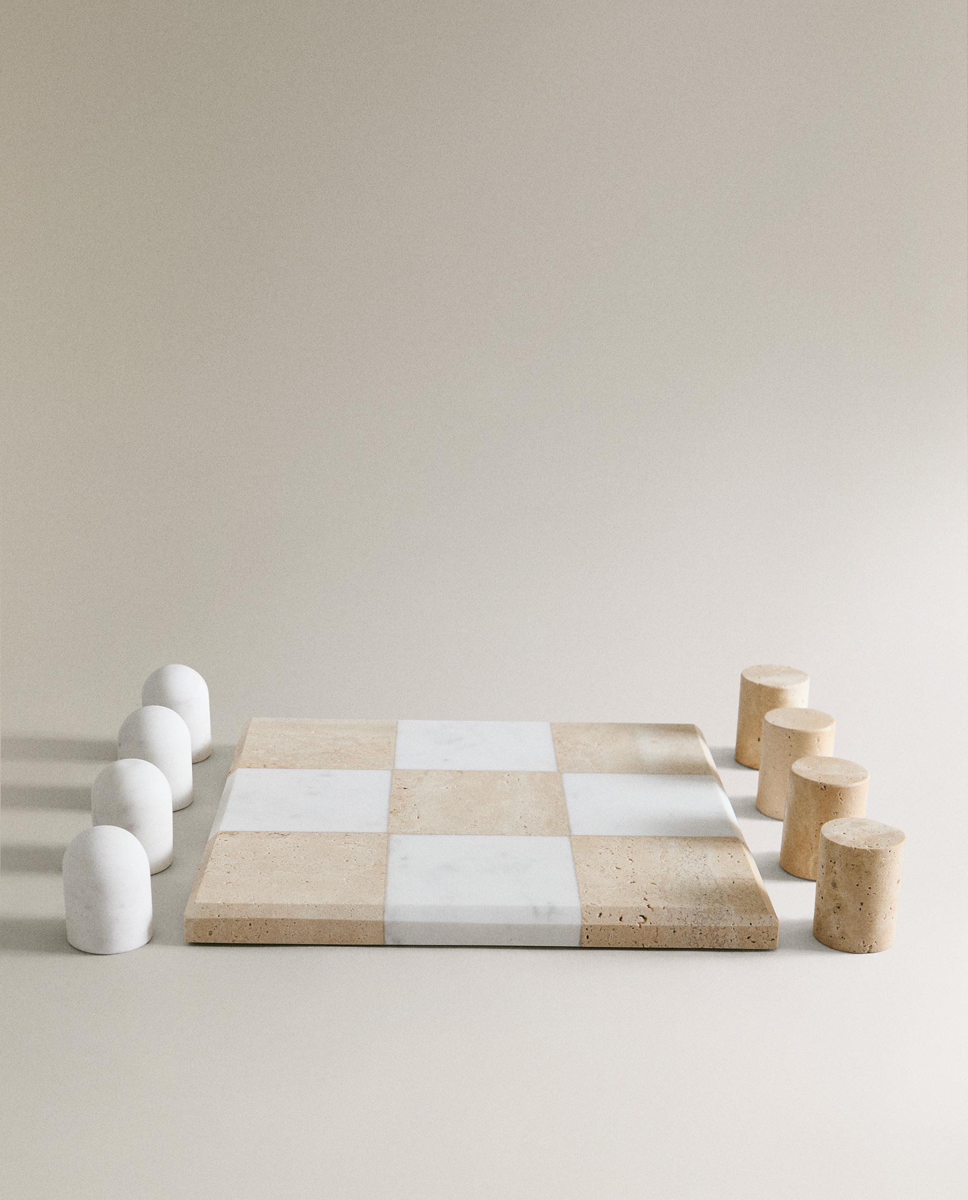 NOUGHTS AND CROSSES GAME product thumbnail 7