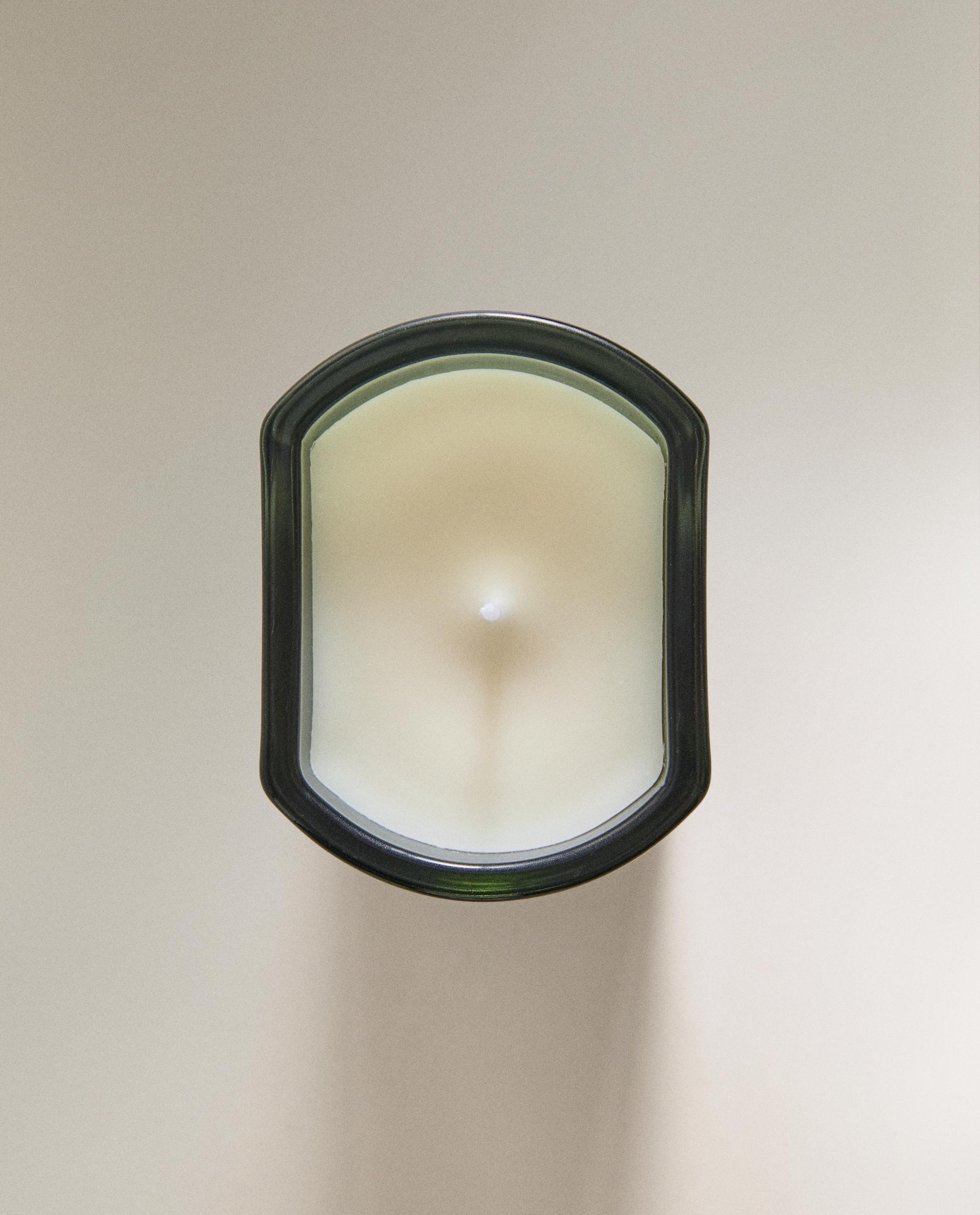 (220 G) SEA SALT & CEDAR SCENTED CANDLE product thumbnail 6