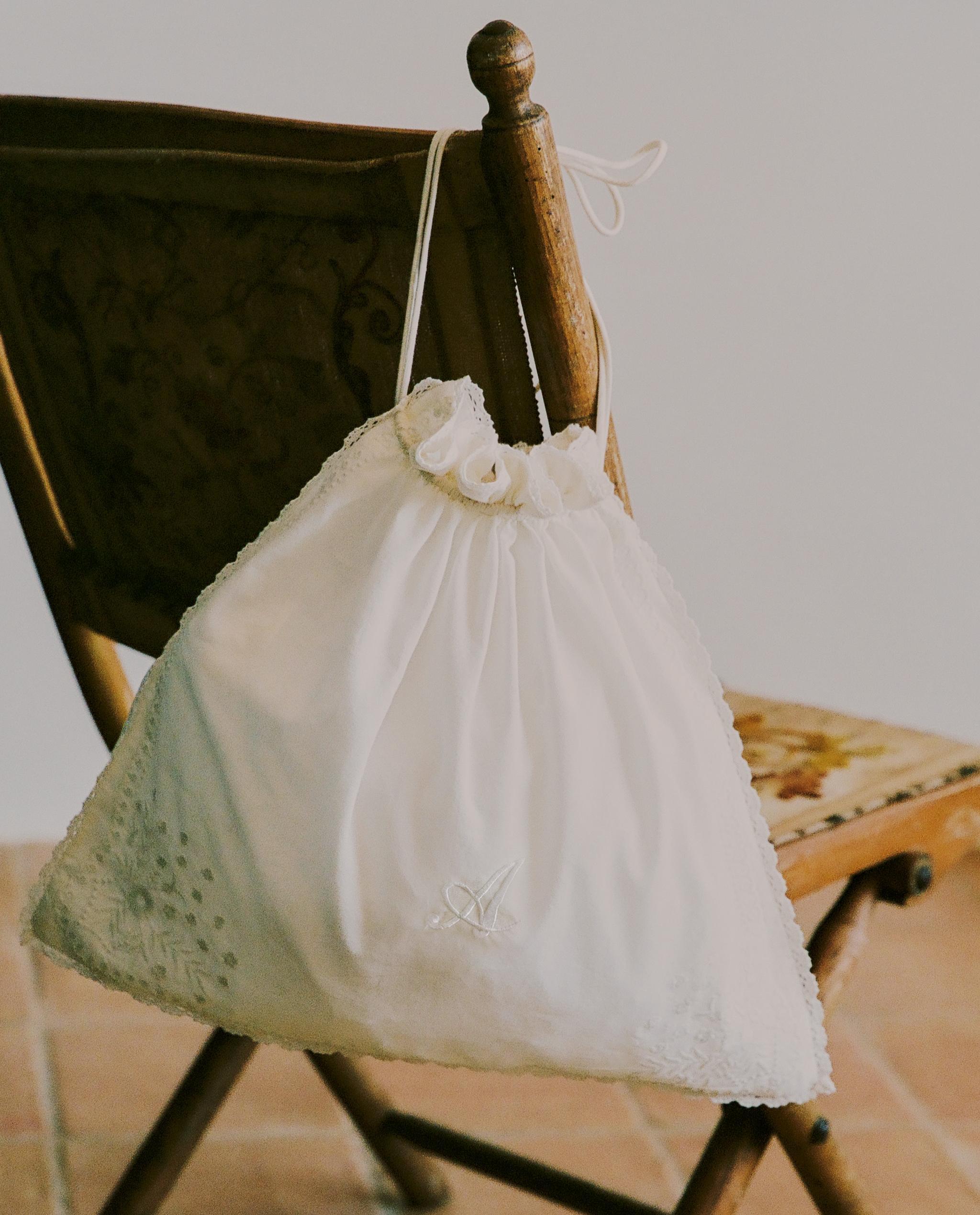 EMBROIDERED COTTON CLOTHING BAG WITH LACE TRIM product thumbnail 11