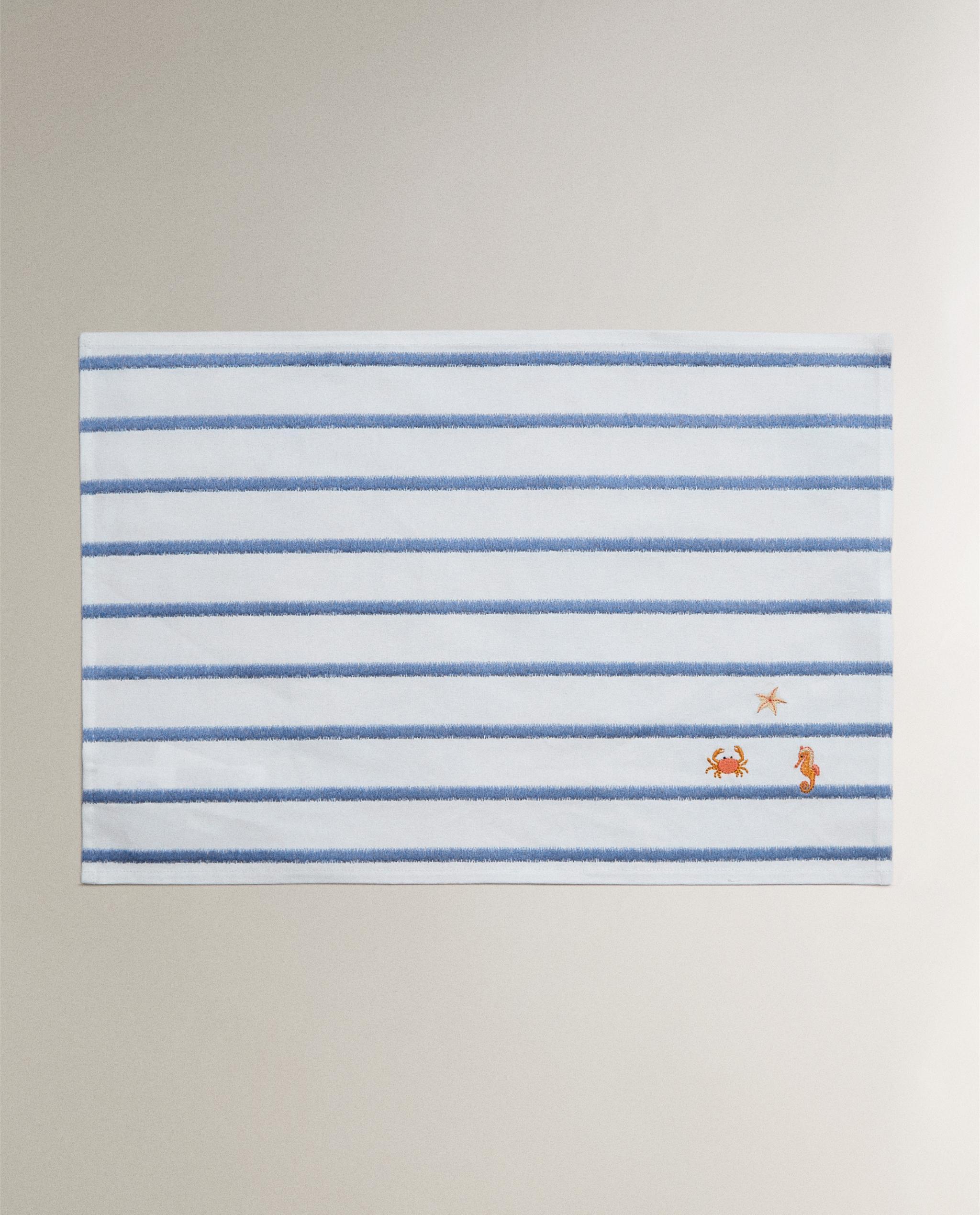 EMBROIDERED PLACEMAT product thumbnail 17