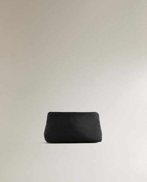 MEDIUM TECHNICAL FABRIC WASH BAG