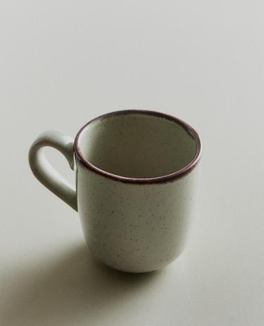 PORCELAIN MUG WITH ANTIQUE FINISH RIM