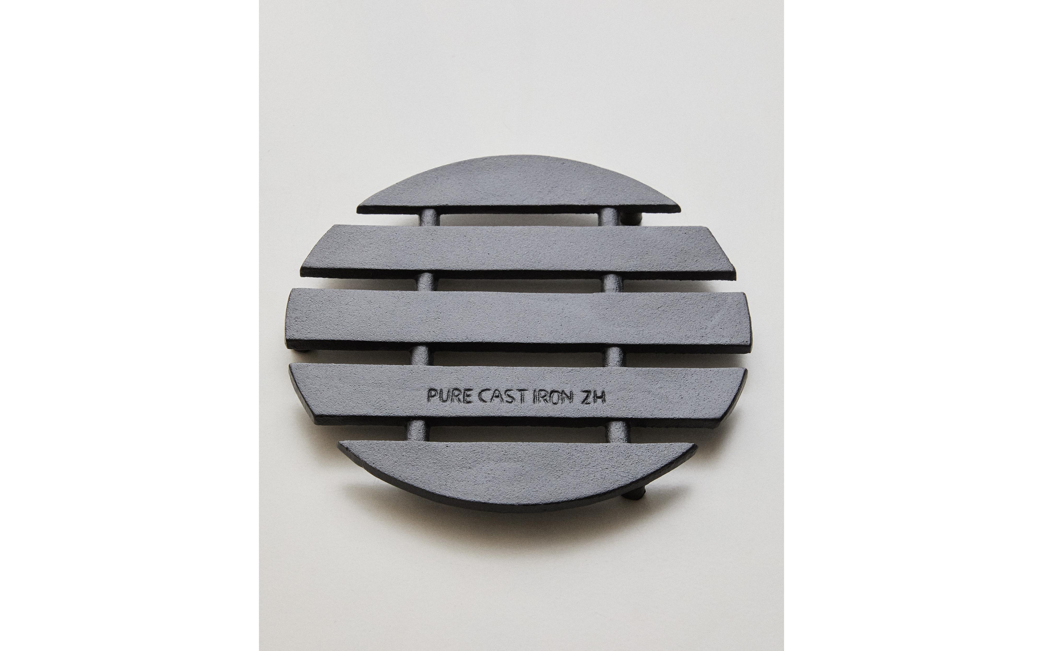 IRON TRIVET product thumbnail 9