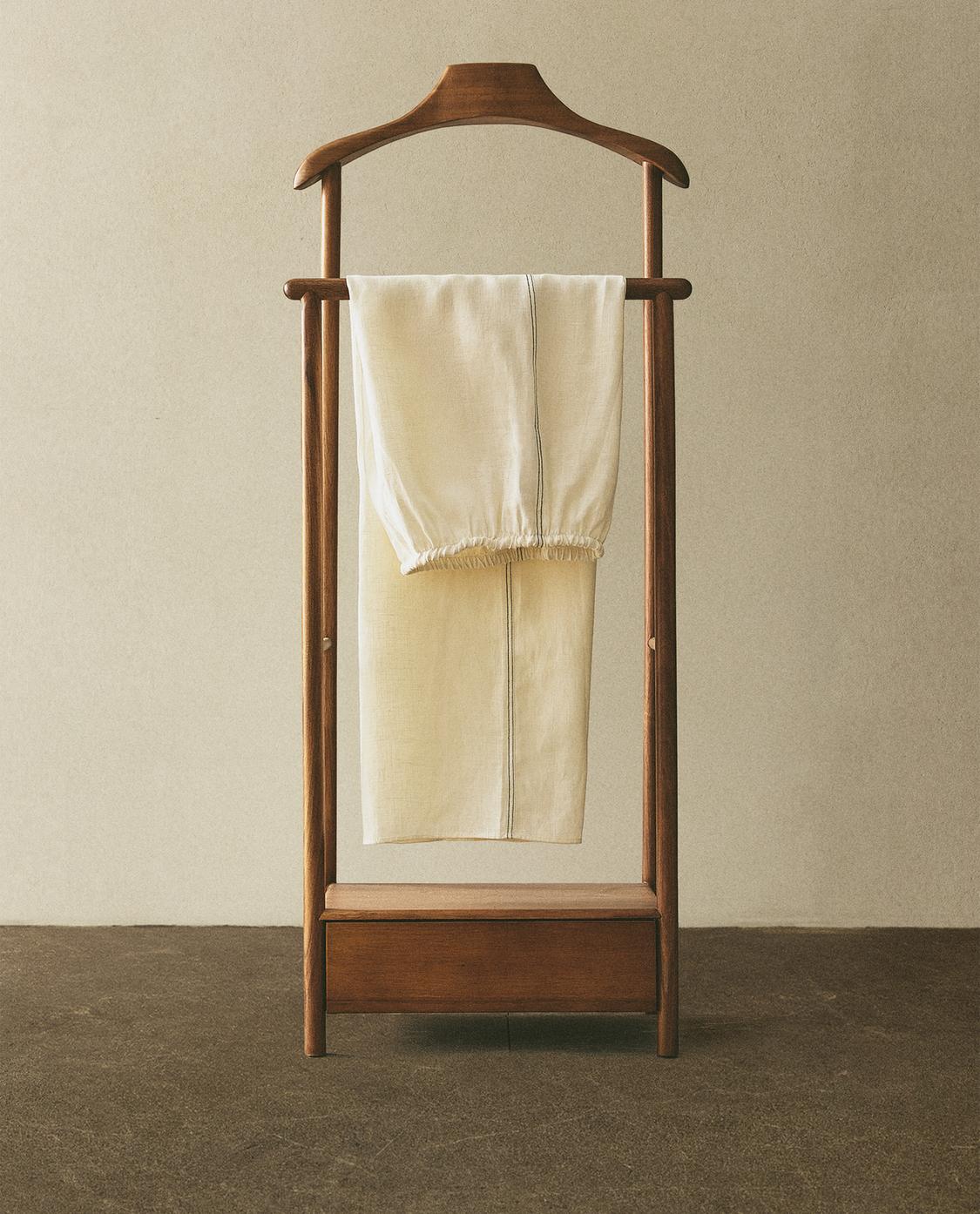 アカシア材 スーツラック | Zara Home 日本/Japan