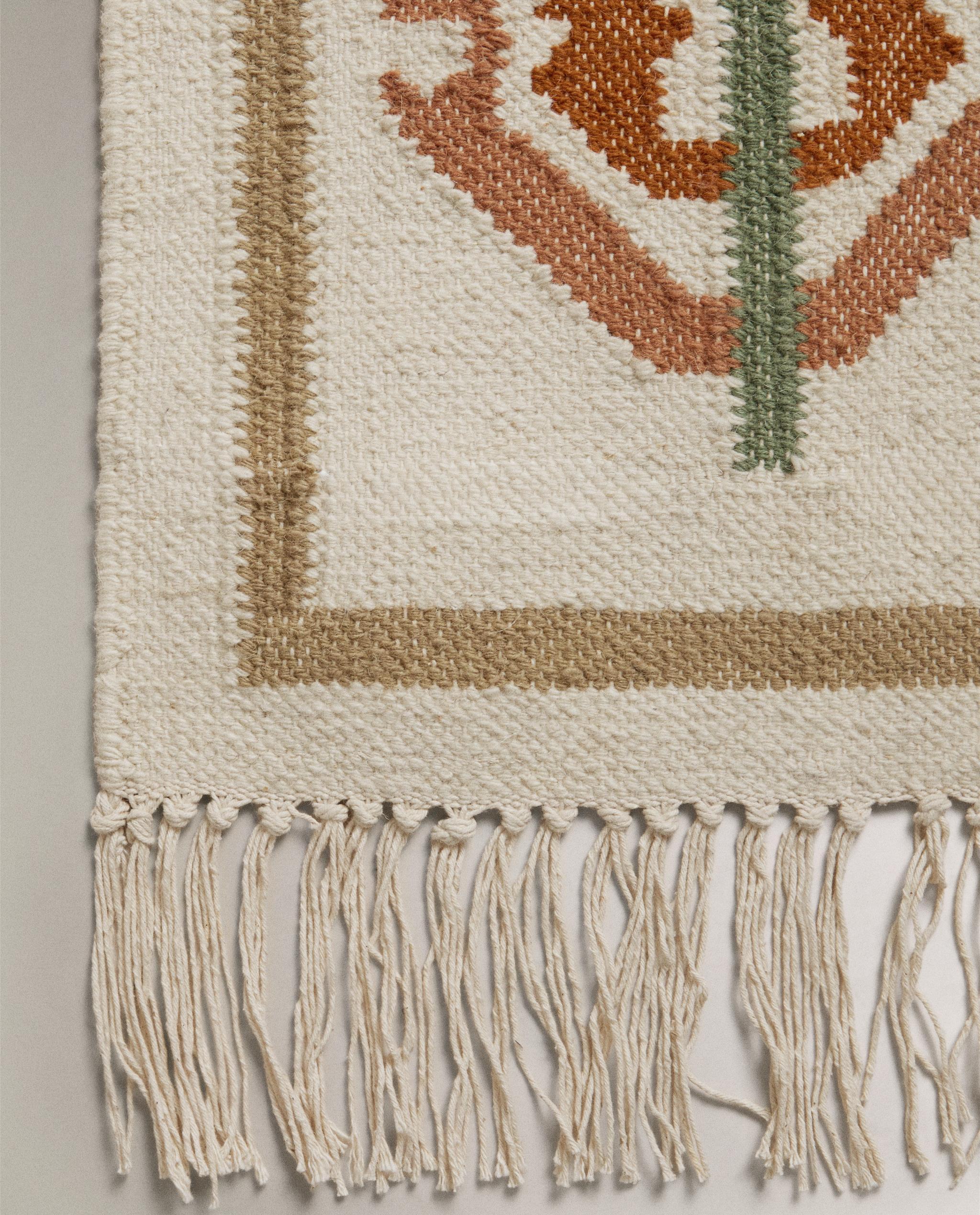 FLORAL WOOL RUG product thumbnail 7