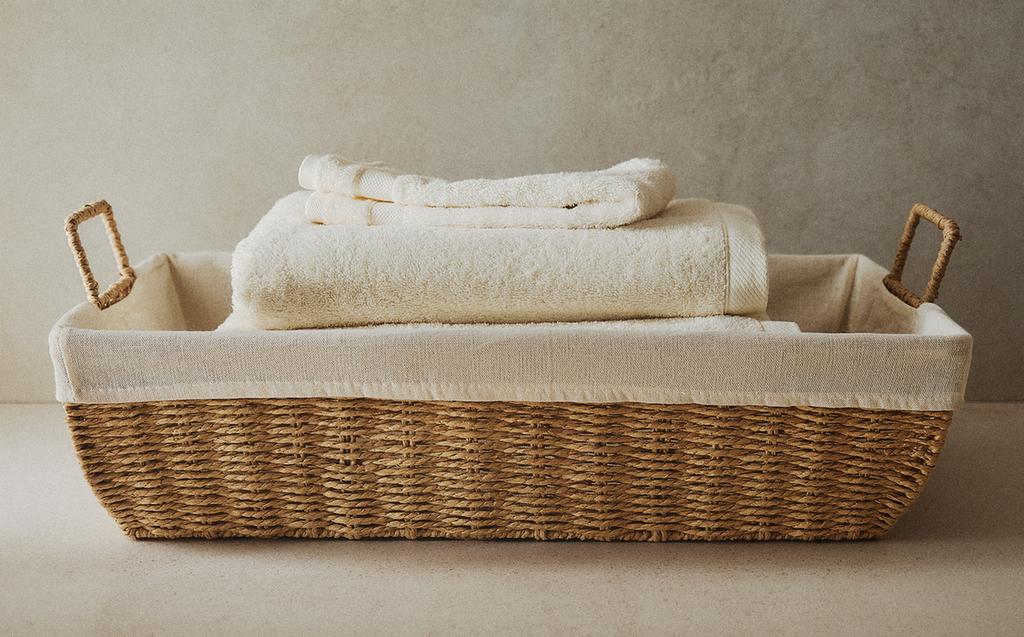 סל גיהוץ עם בטנה מכותנה