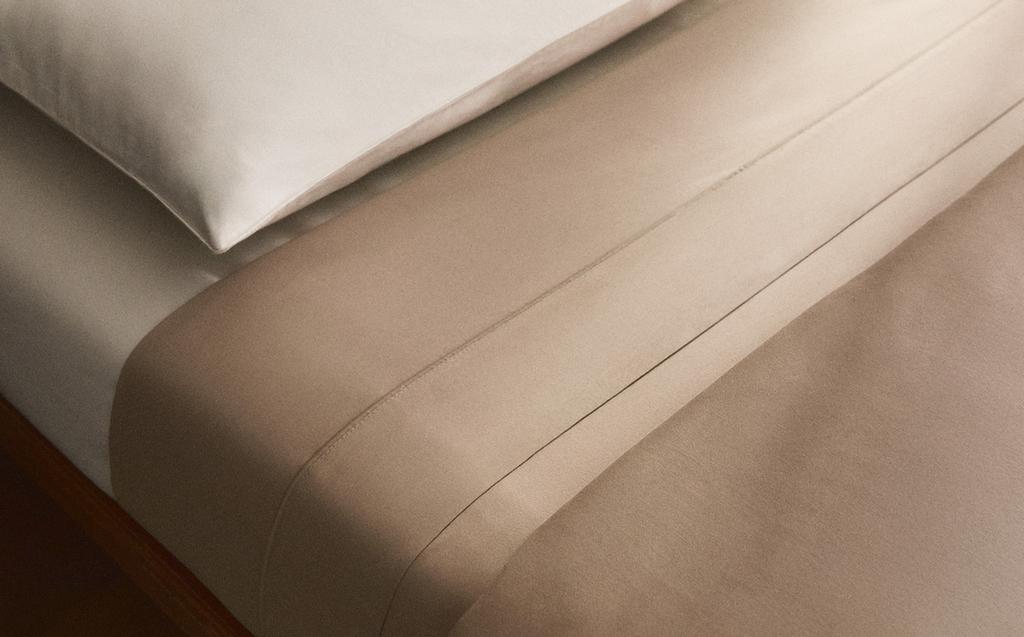 شرشف علوي ساتان (كثافة 500 خيط) شرشف علوي ساتان (كثافة 500 خيط)