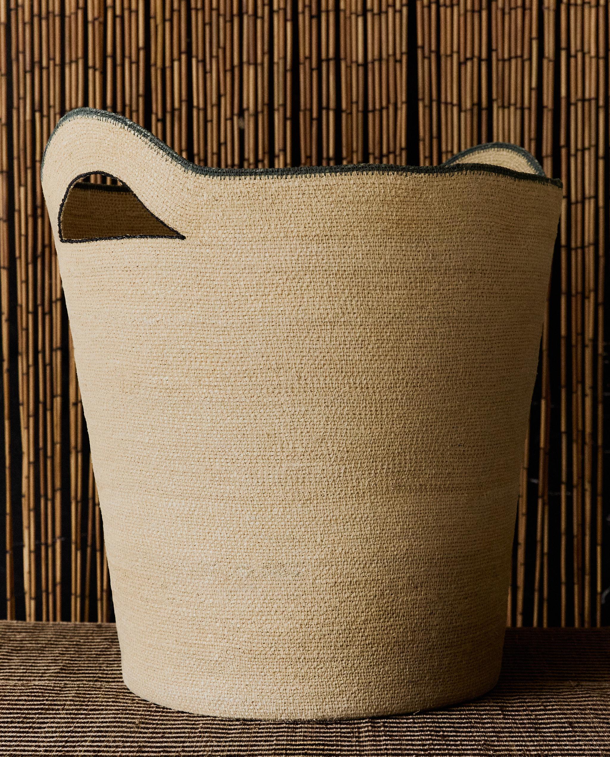 SEAGRASS BASKET WITH PIPING