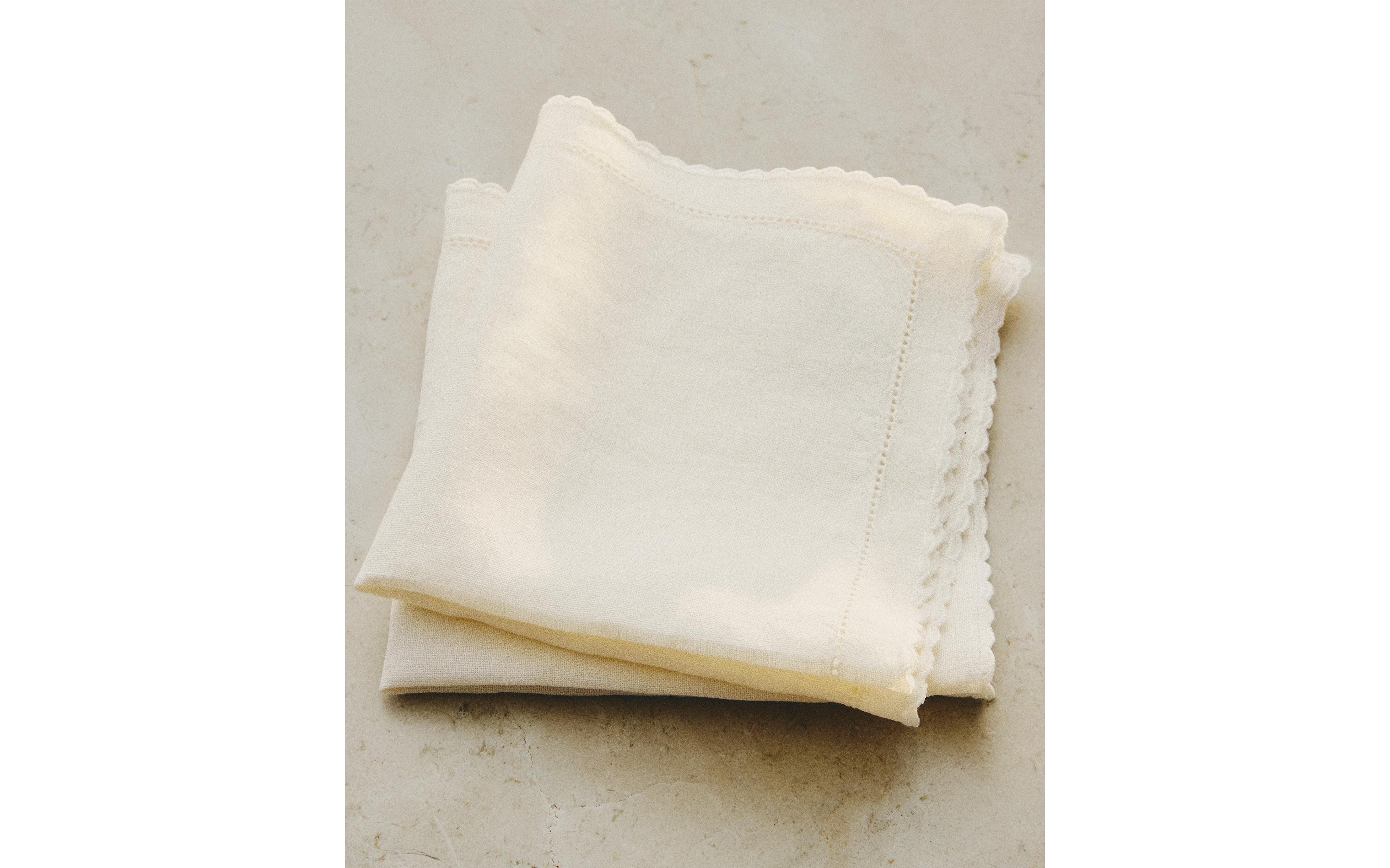 TOWEL WITH EMBROIDERED LINEN BORDER product thumbnail 7