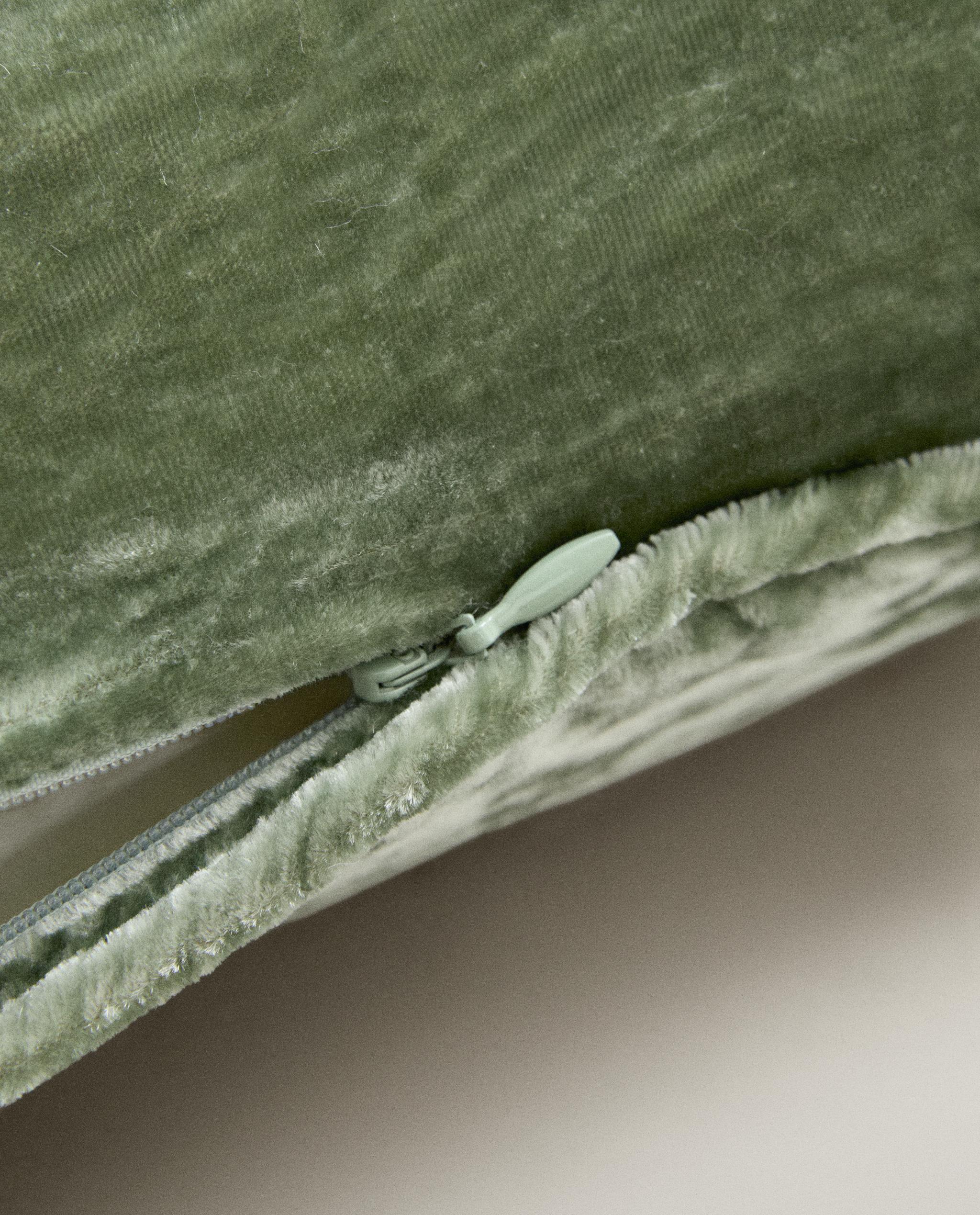 VELVET CUSHION COVER product thumbnail 12