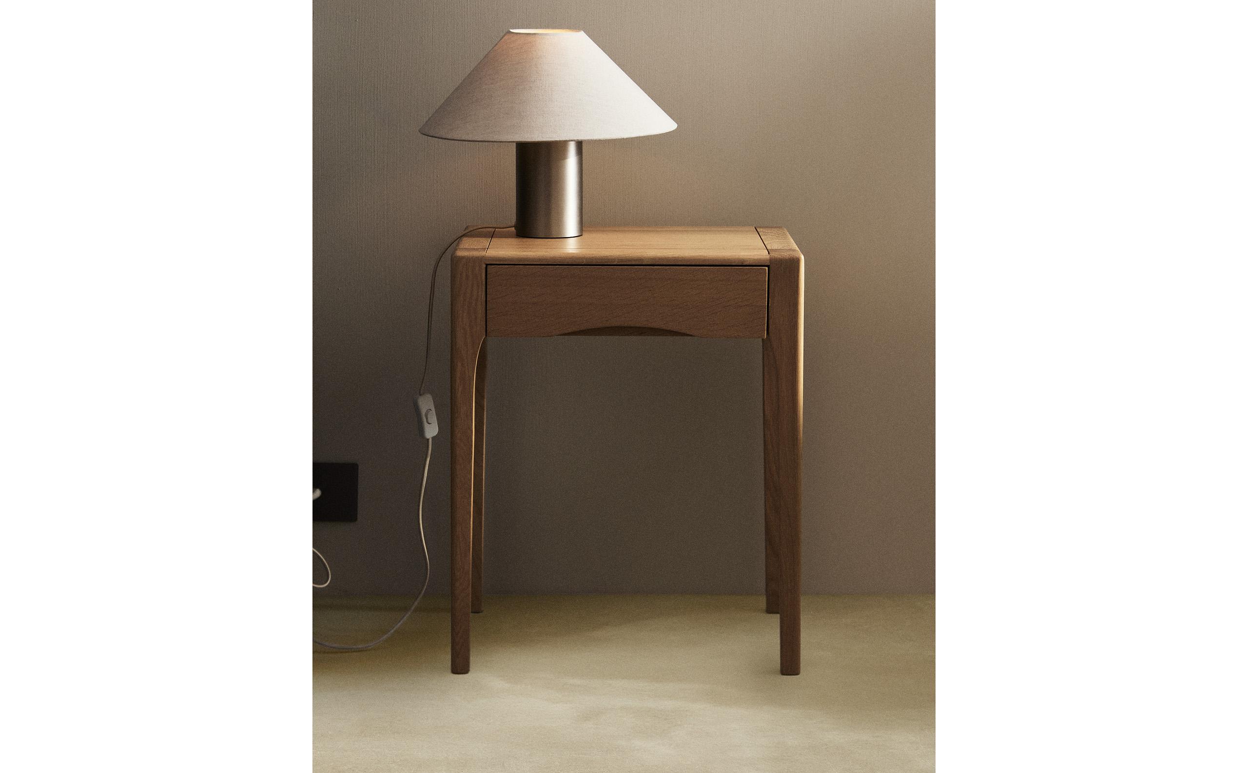 オーク材 引き出し付き ナイトテーブル | Zara Home 日本/Japan