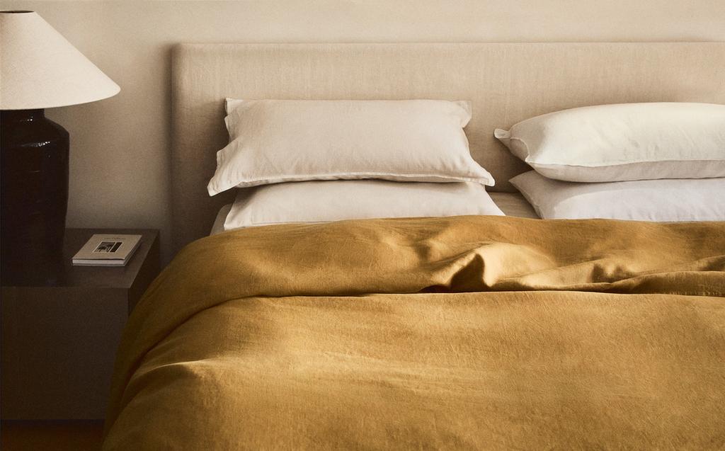 WASHED LINEN DUVET COVER (140 GxM²) WASHED LINEN DUVET COVER (140 GxM²)