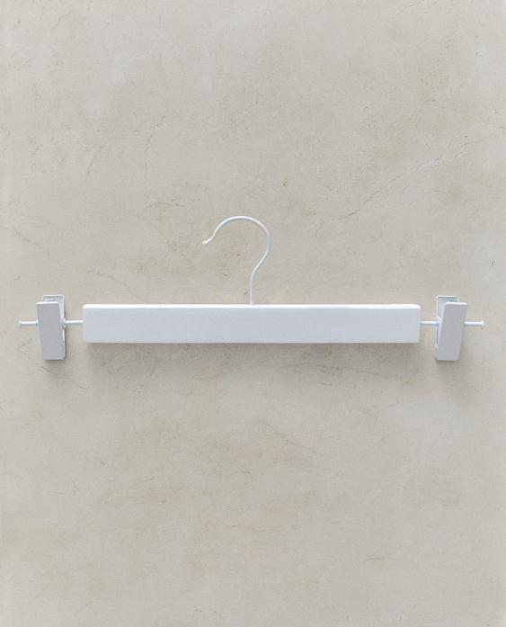 WOODEN SKIRT HANGER (SET OF 3)