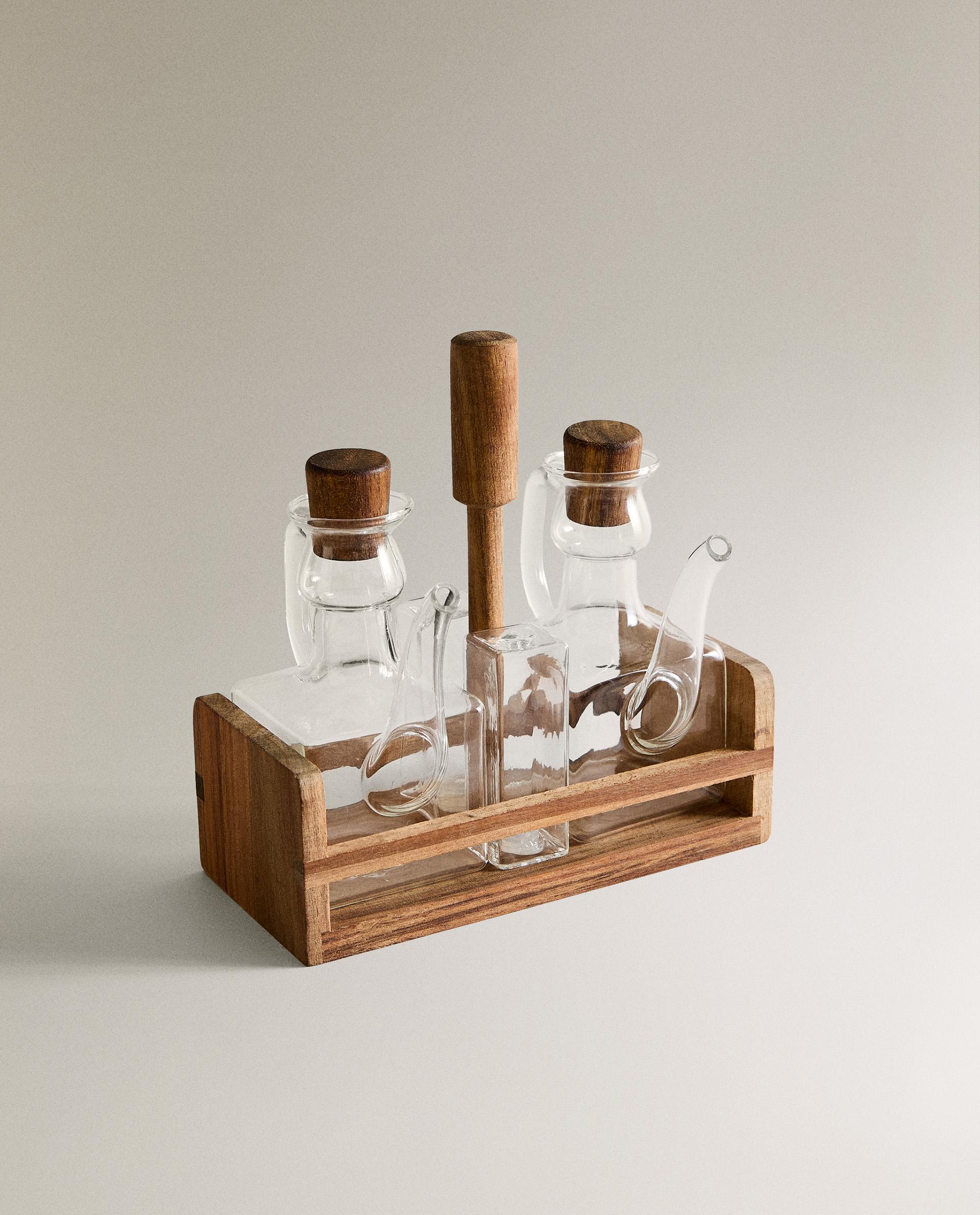 BOROSILICATE GLASS AND WOOD CRUET SET product thumbnail 2