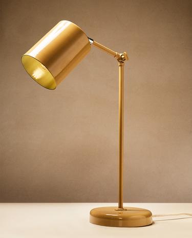 CHILDREN’S METAL DESK LAMP