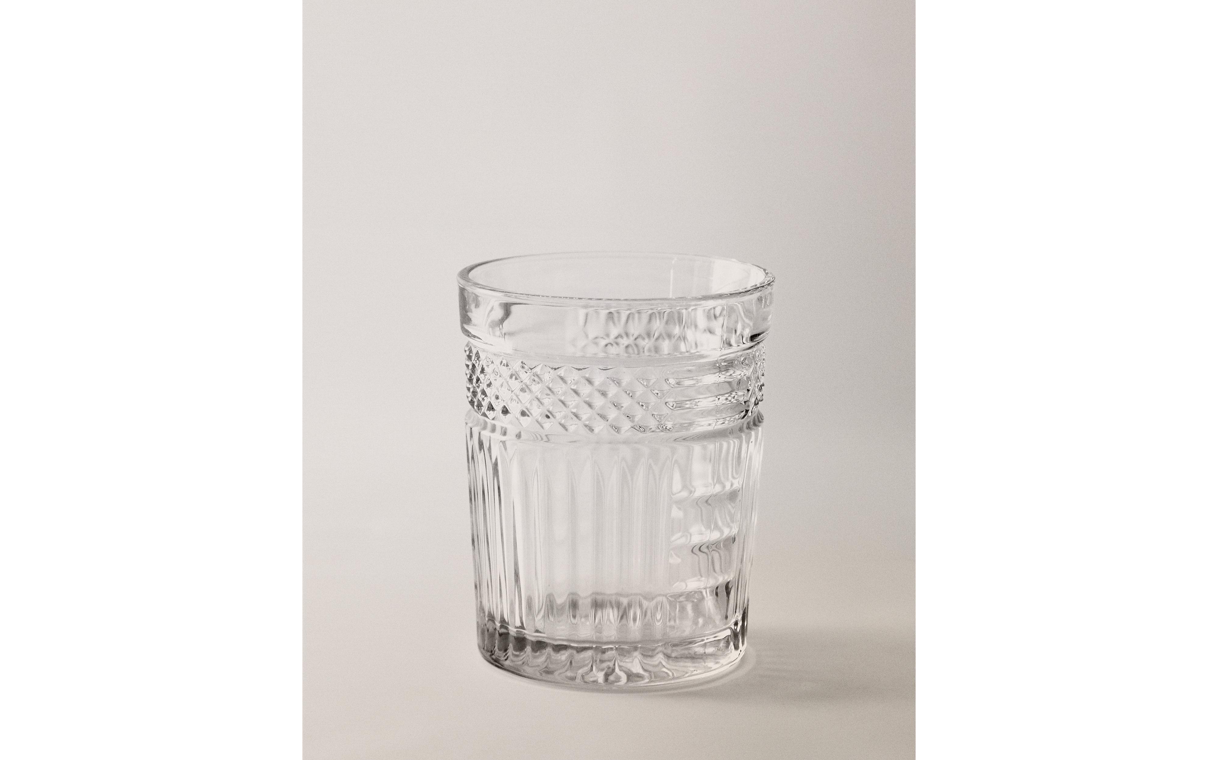 RAISED DESIGN GLASS TUMBLER product thumbnail 4