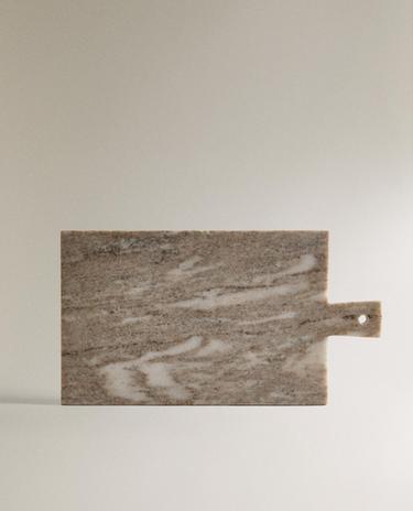 MARBLE CUTTING BOARD WITH HANDLE