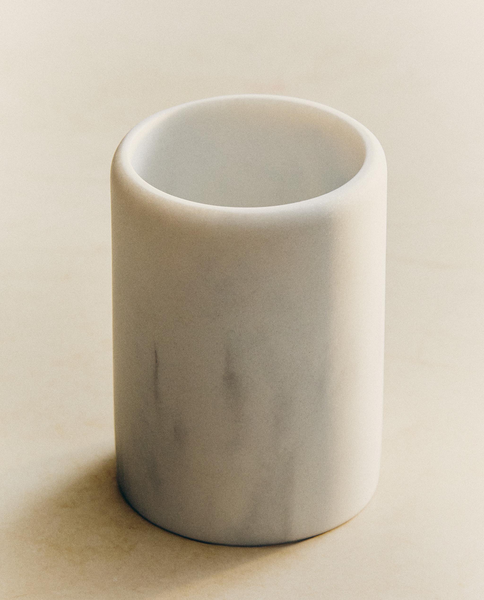 MARBLE-EFFECT RESIN BATHROOM SET product thumbnail 16