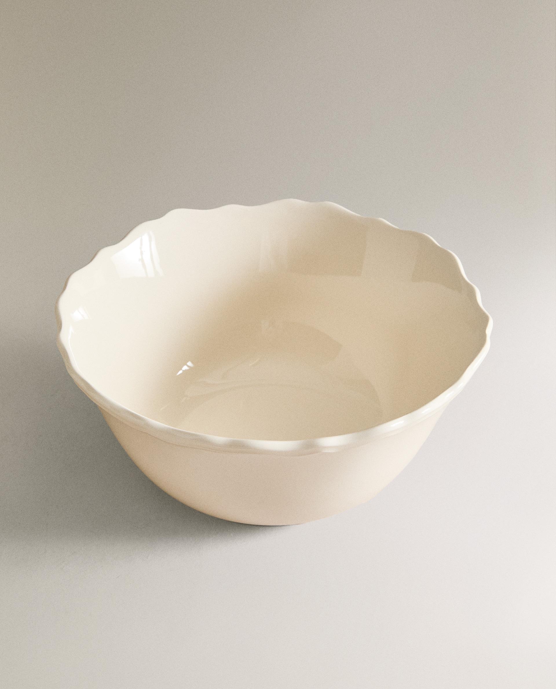EARTHENWARE SALAD BOWL WITH RAISED-DESIGN EDGE product thumbnail 5