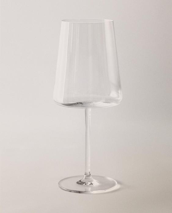 CONICAL CRYSTALLINE WINE GLASS