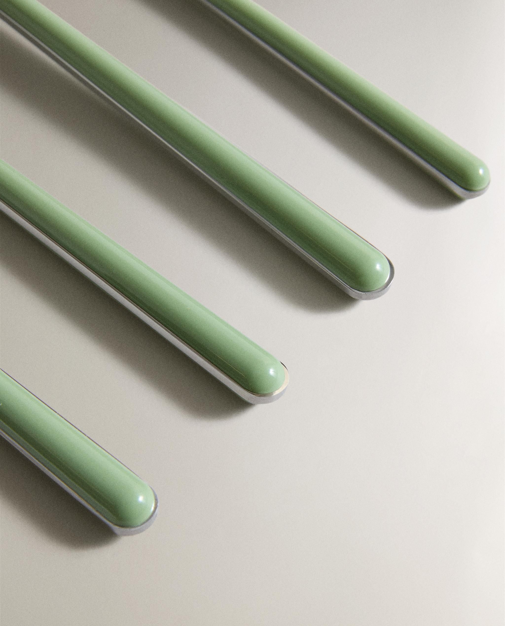 CUTLERY SET WITH GREEN HANDLE (SET OF 4) product thumbnail 4