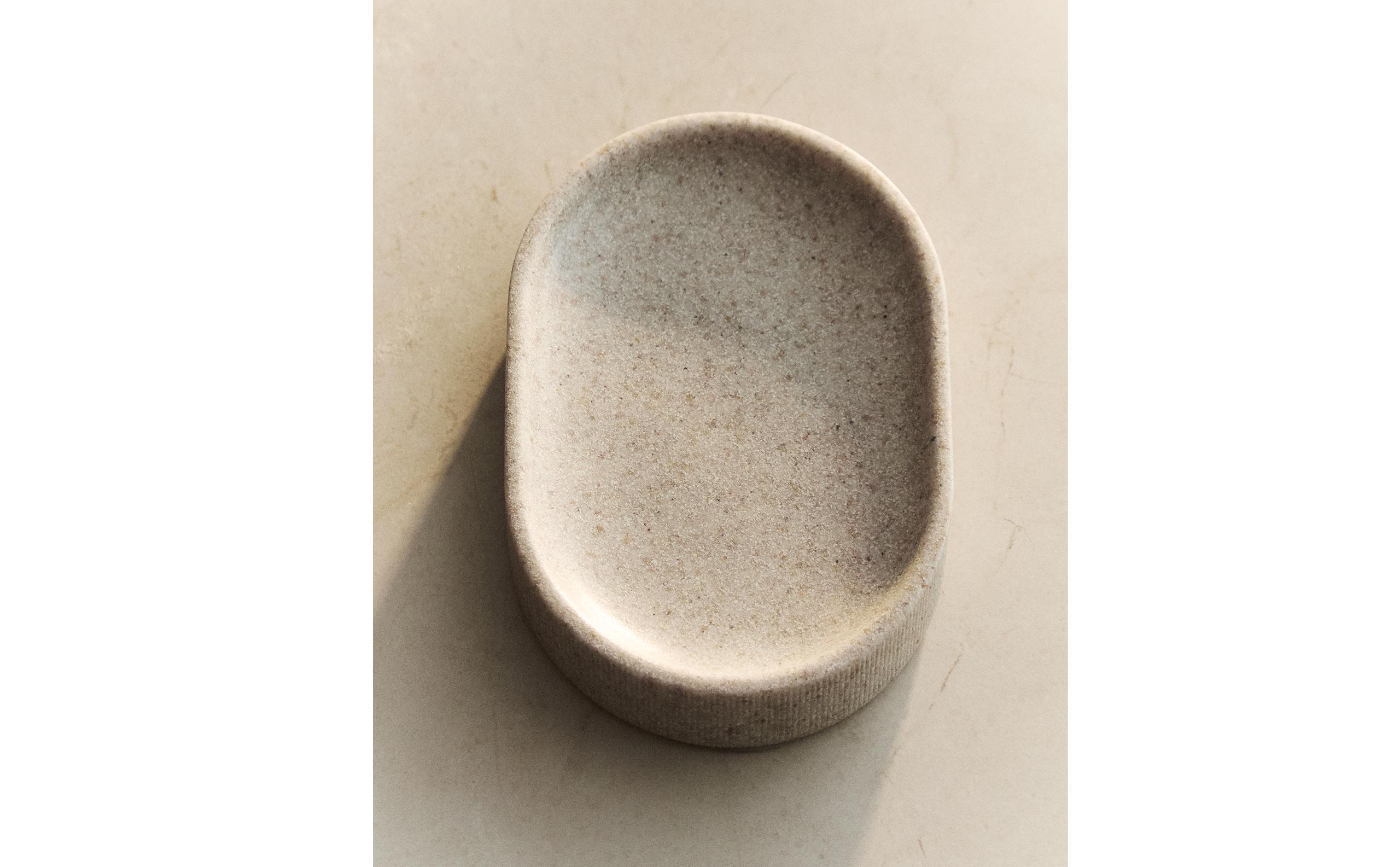 RESIN BATHROOM SOAP DISH product thumbnail 8