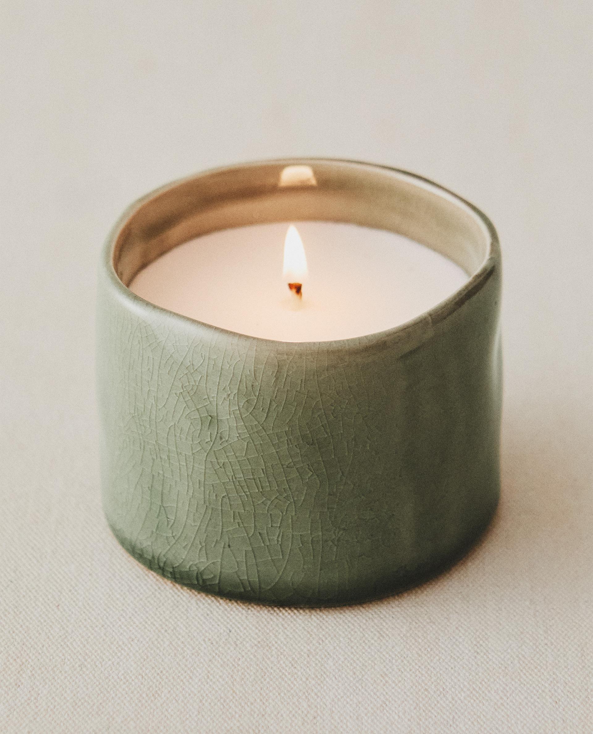 PURE GARDENIA AND FLORAL BEYOND SCENTED CANDLES product thumbnail 2