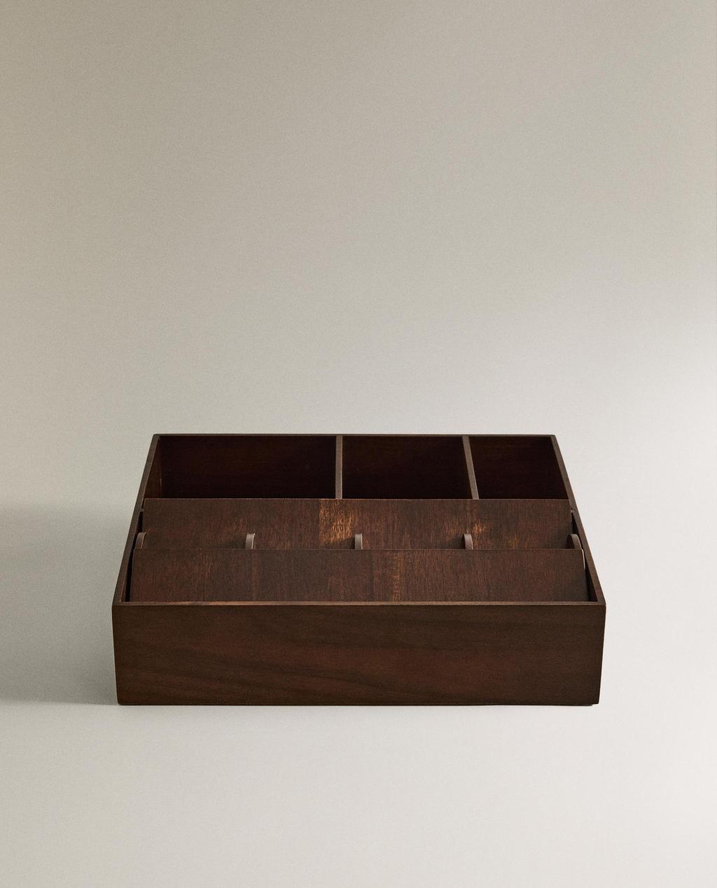 CUTIE ORGANIZATOR MARE DIN LEMN PENTRU MACHIAJ CUTIE ORGANIZATOR MARE DIN LEMN PENTRU MACHIAJ