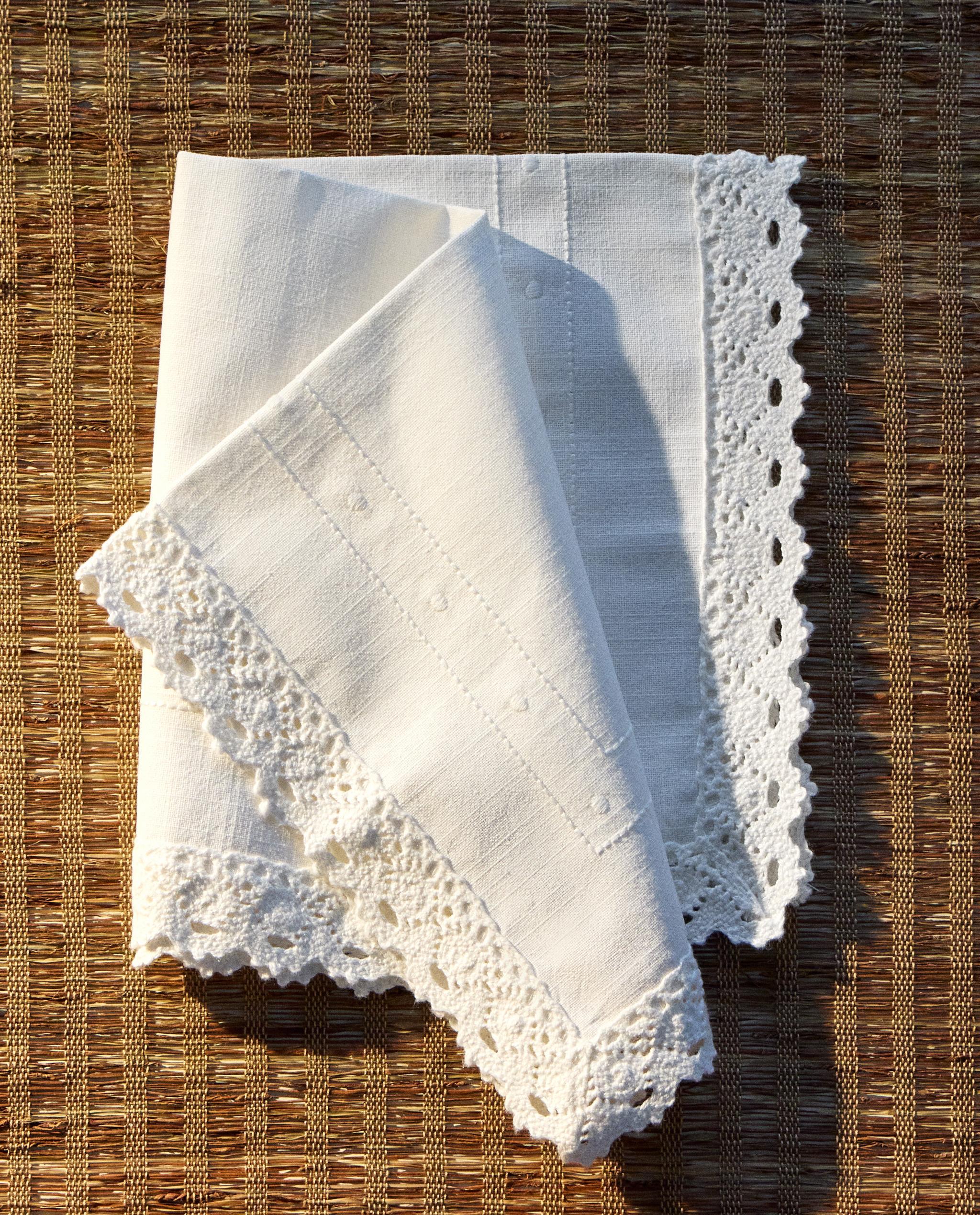 PACK OF EMBROIDERED AND LACE TRIM COTTON NAPKIN (PACK OF 2) product thumbnail 9