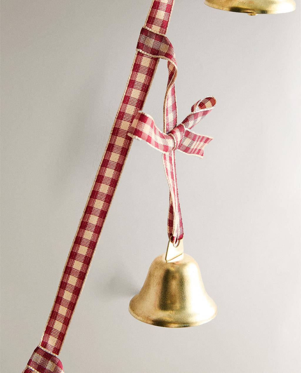 GINGHAM CHRISTMAS BELL GARLAND