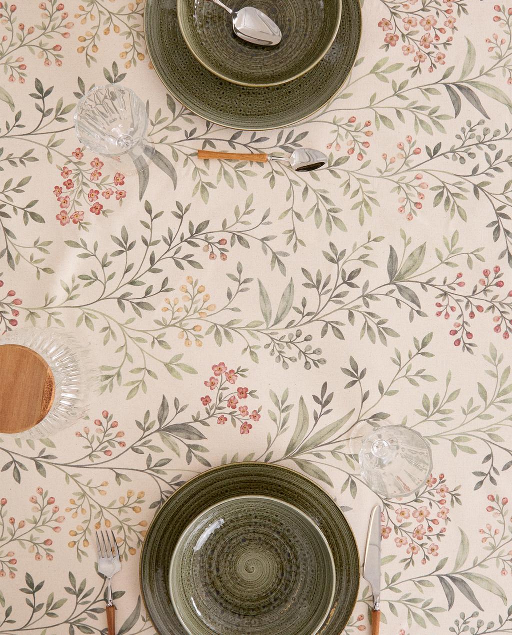 FLORAL PRINT TABLECLOTH