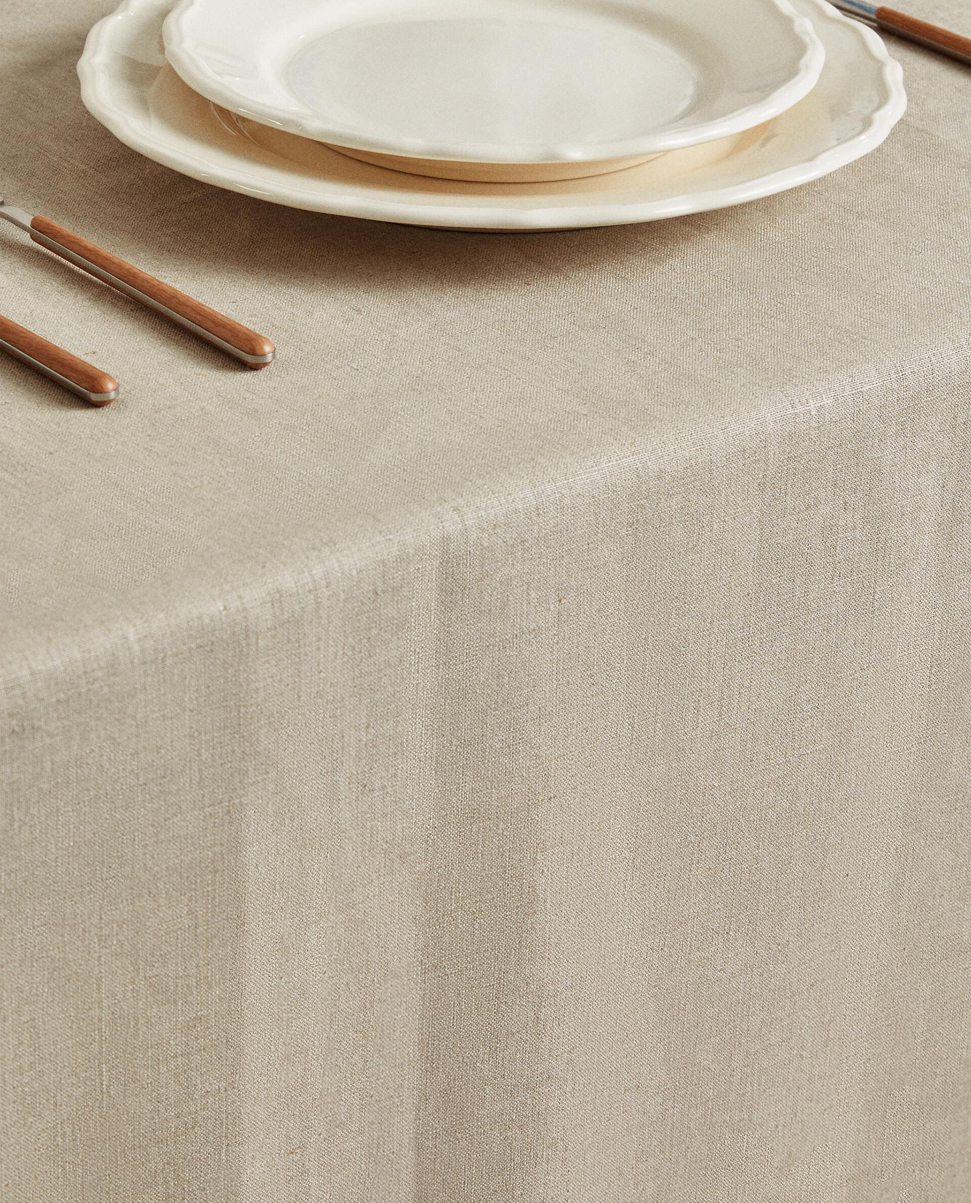 プレーン リネン テーブルクロス | Zara Home 日本/Japan