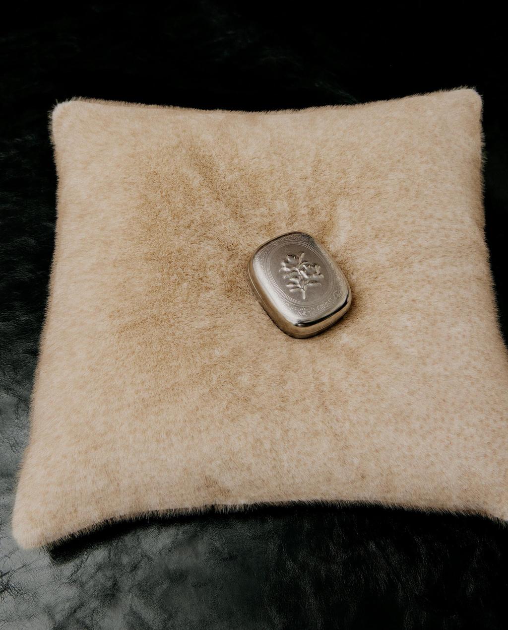 Heathered fur cushion cover