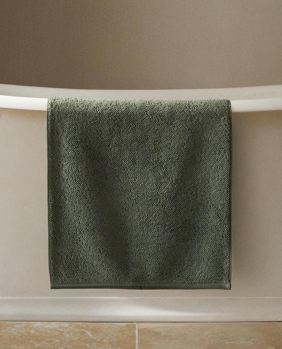 PLAIN BATH MAT