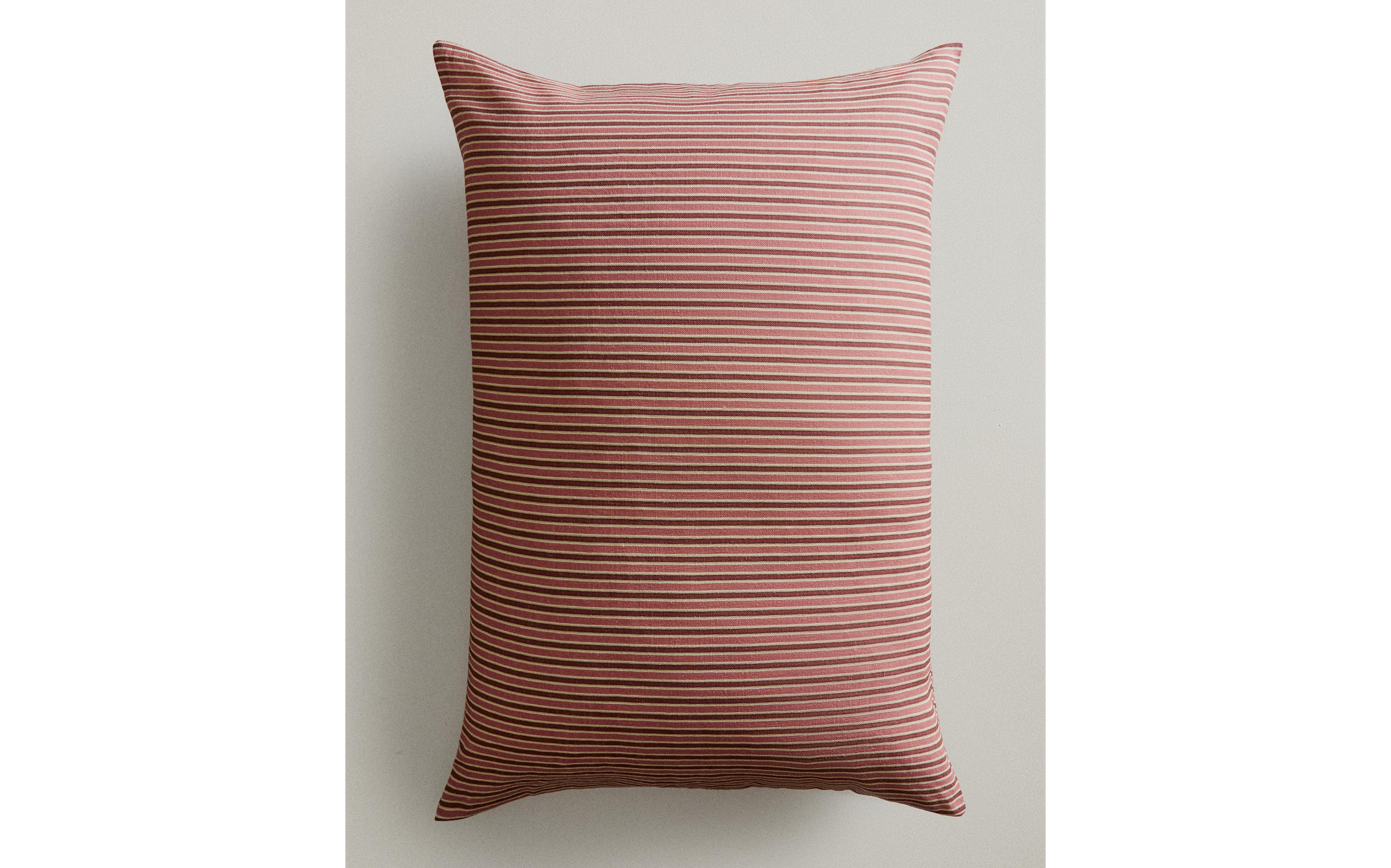 CUSHION COVERS AND THROW product thumbnail 11