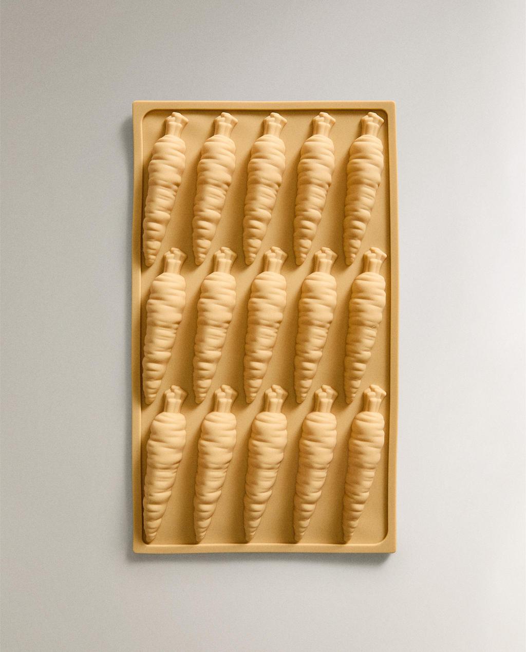 CARROT BAKING MOULD