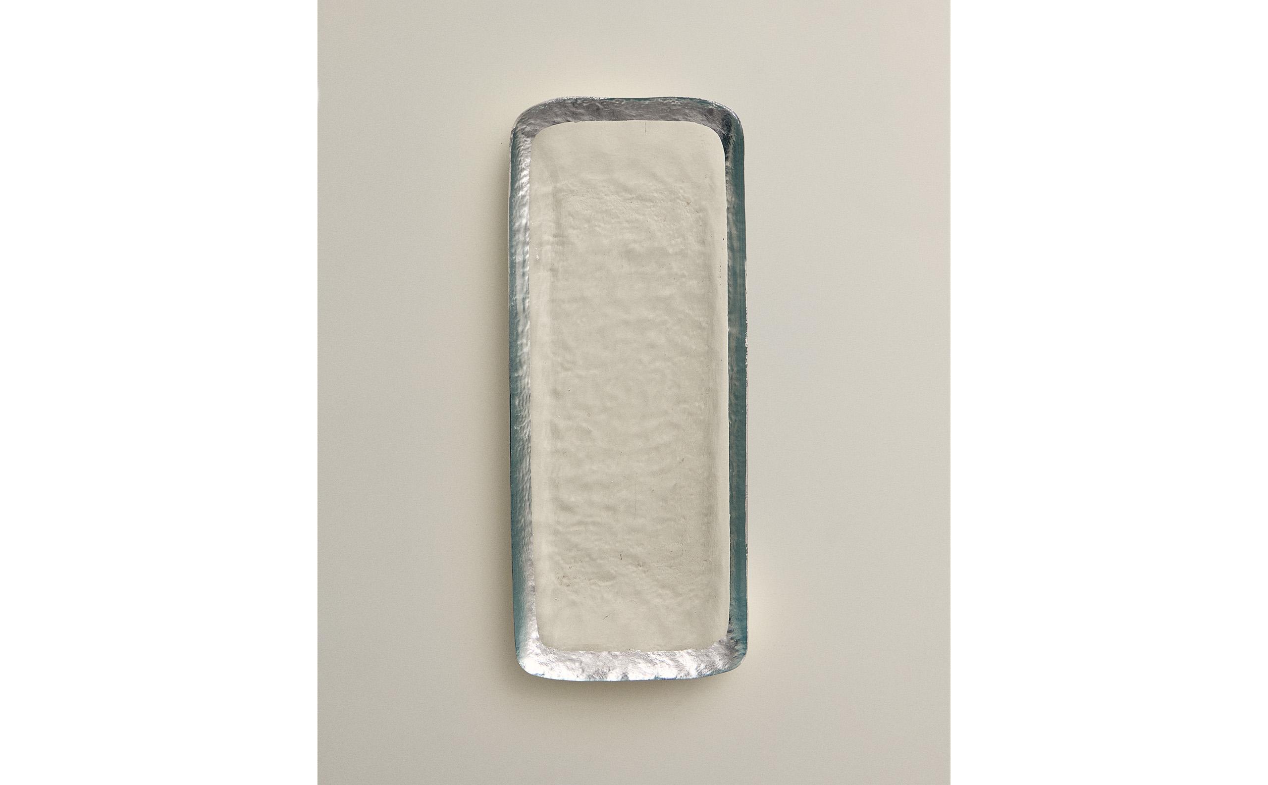 RECTANGULAR GLASS SERVING DISH WITH RIM DETAIL product thumbnail 8