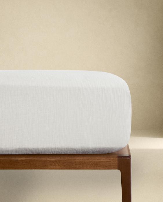 MUSLIN FITTED SHEET