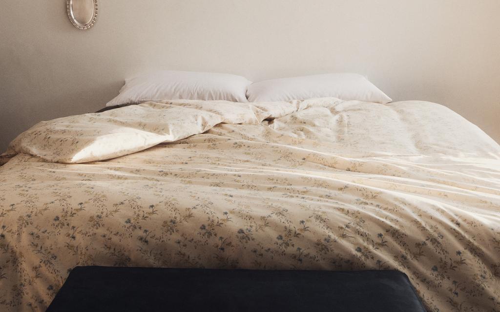 Zara Home Çiçək çapı saten yorğan örtüyü (300 sap sayı)