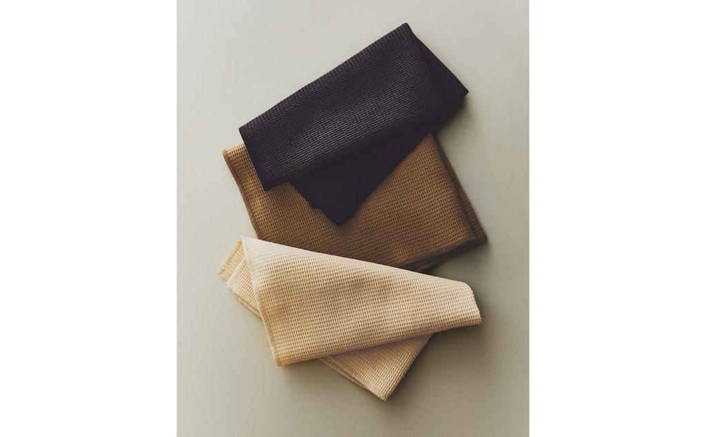 PACK OF WAFFLE-KNIT TEA TOWELS (PACK OF 3)