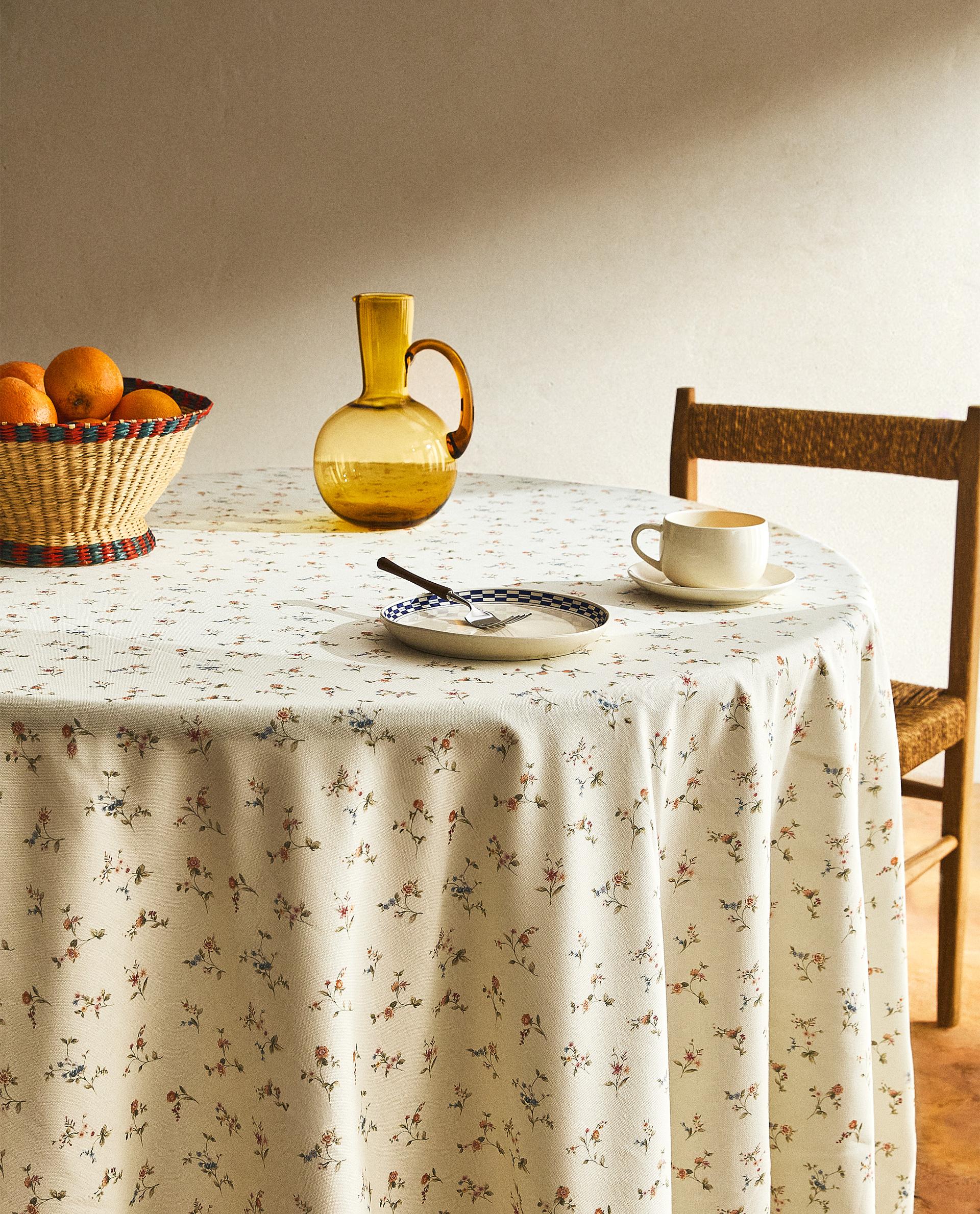 【新品】ZARA HOME ⚘*. フローラルプリント スペイン製テーブルクロス フローラルプリント テーブルクロス | Zara Home 日本/Japan